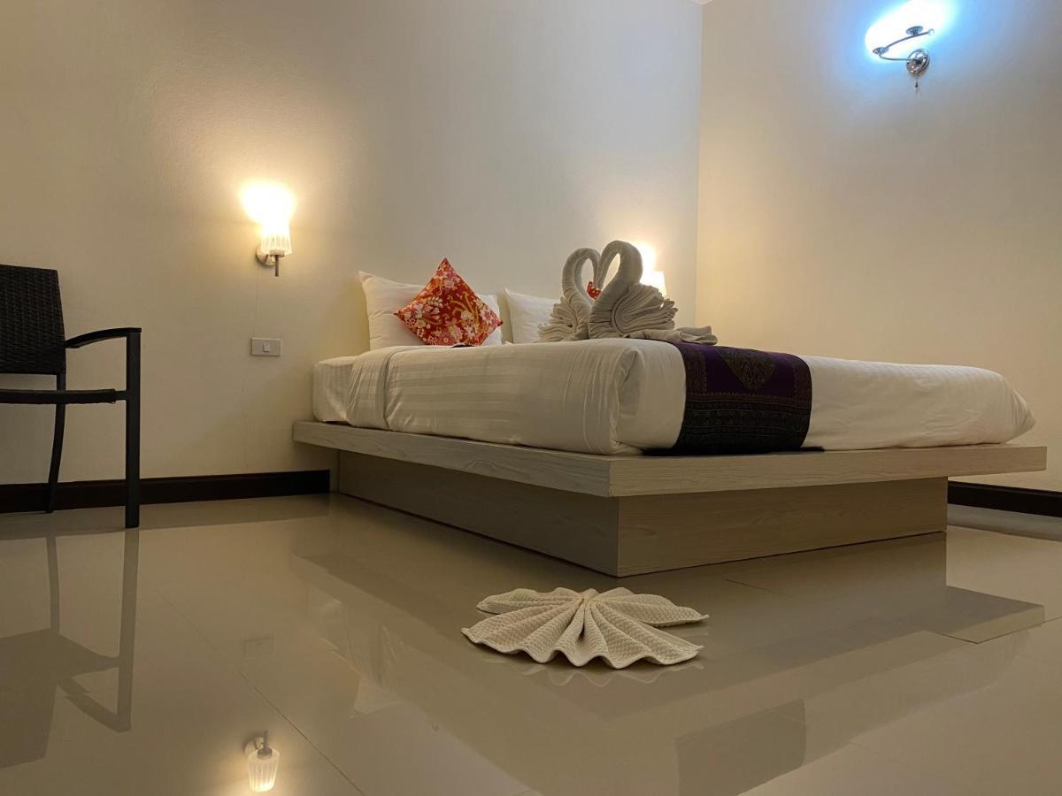 Hotel Malee Sirin Old Town Ko Lanta Zewnętrze zdjęcie