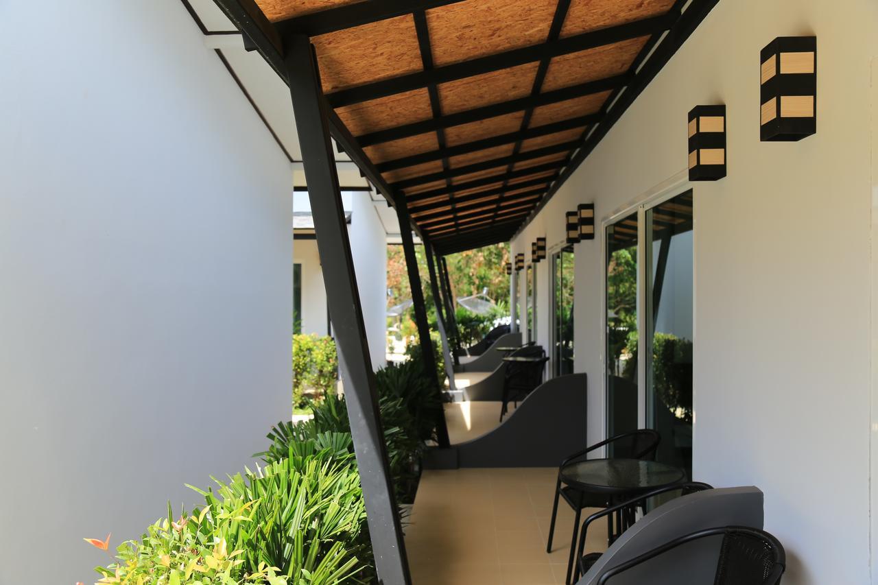 Hotel Malee Sirin Old Town Ko Lanta Zewnętrze zdjęcie